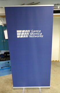 Santa Monica Networks roll up bänner